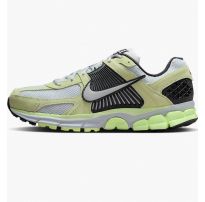 Кросівки унісекс Nike Zoom Vomero 5 HF1553-700_image_17