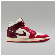 Женские кроссовки Nike Air Jordan 1 Mid Triple BQ6472-119
