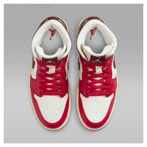 Жіночі кросівки Nike Air Jordan 1 Mid  BQ6472-119_image_2