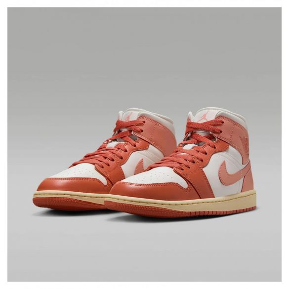 Жіночі кросівки Nike Air Jordan 1 Mid  BQ6472-180_image_4