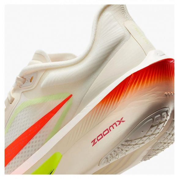 Кросівки жіночі Nike Zoom Fly 6 FN8455-105_image_8