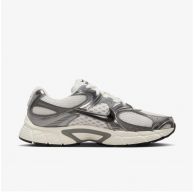 Чоловічі кросівки Nike V5 Rnr HJ5228-009