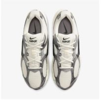 Чоловічі кросівки Nike V5 Rnr HJ5228-009_image_49