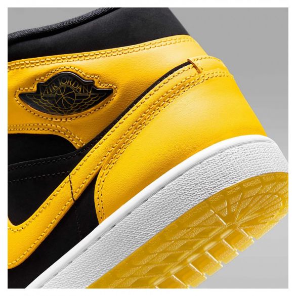 Кросівки чоловічі Air Jordan 1 Mid Se HJ6654-071_image_4
