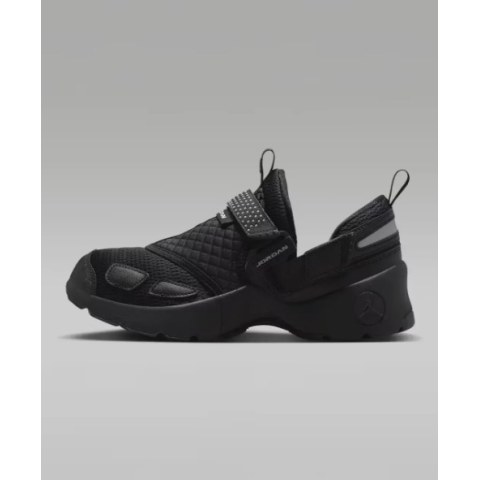 Женские кроссовки Wmns Jordan Trunner Lx Triple HQ2164-001_image_3