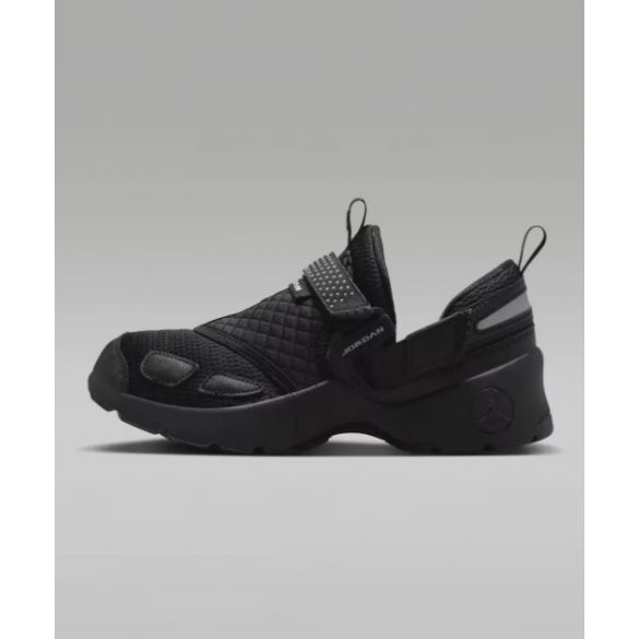 Кросівки жіночі Wmns Jordan Trunner Lx Triple HQ2164-001_image_3