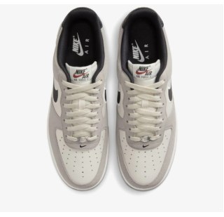 Чоловічі кросівки Nike Air Force 1 07 Lv8 IO2077-030