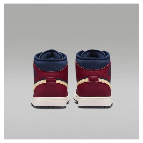 Кросівки чоловічі Air Jordan 1 Mid Se IO7449-600_image_7