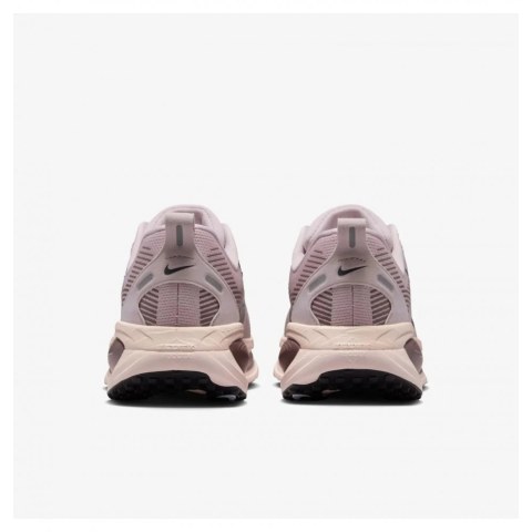 Жіночі кросівки Nike W Vomero 18 HM6804-607_image_5