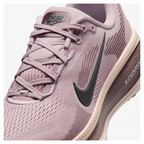 Жіночі кросівки Nike W Vomero 18 HM6804-607_image_4