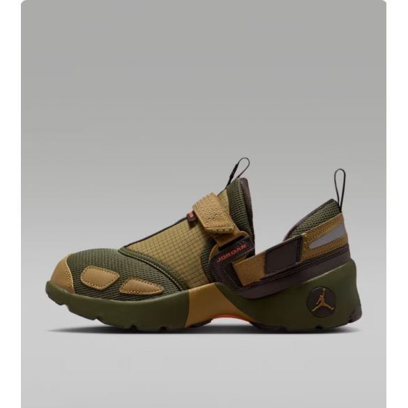 Женские кроссовки Jordan Trunner LX IO4190-300_image_3