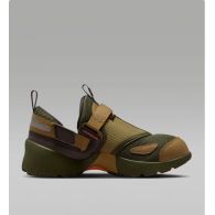Женские кроссовки Jordan Trunner LX IO4190-300