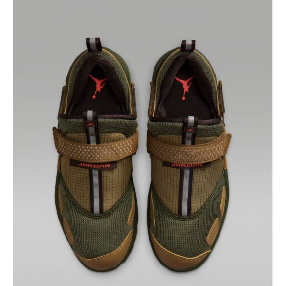 Женские кроссовки Jordan Trunner LX IO4190-300_image_2