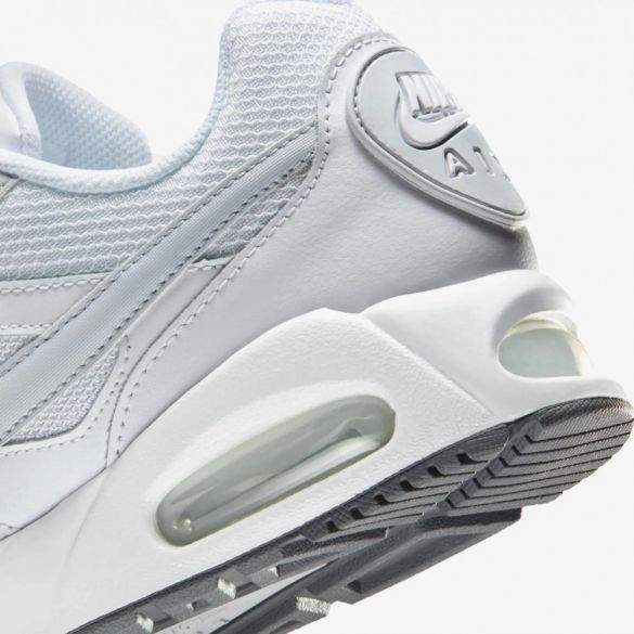 Жіночі кросівки Nike Wmns Air Max Ivo 580519-105_image_7