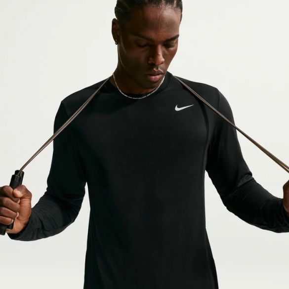 Лонгслів для тренувань чоловічий Nike Dri-FIT Legend DX0993-010_image_3