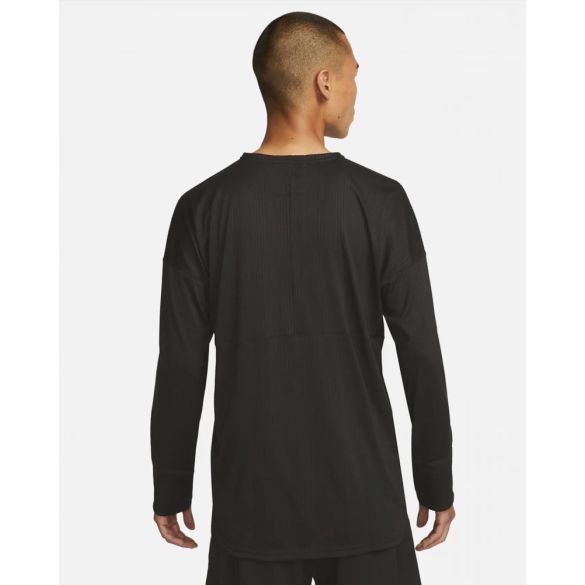 Лонгслів чоловічий Nike Dri-Fit Yoga  FB7775-010_image_2