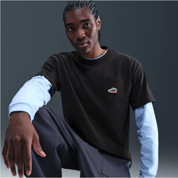 Мужская футболка Nike Sportswear Tee Accessories Patch Connect HQ9242-010_image_5