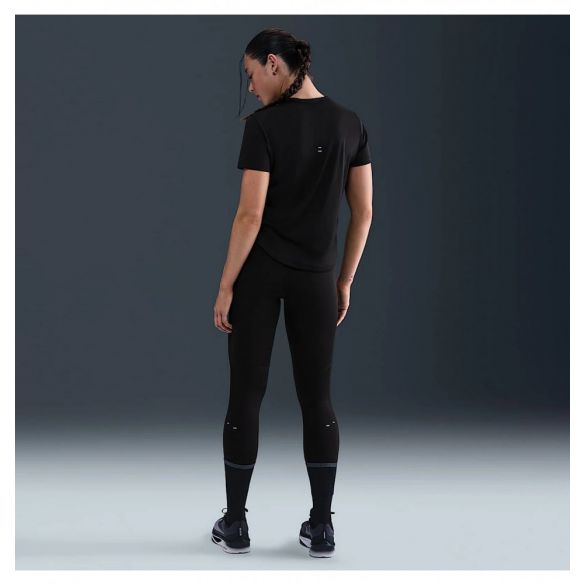 Футболка жіноча Nike Tempo Swoosh Run HV2772-010_image_5