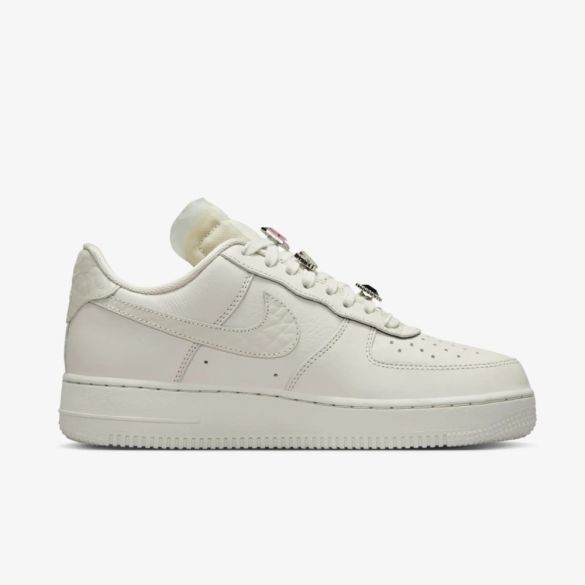 Жіночі кросівки Nike Air Force 1 Lo Prm DN5463-001_image_1