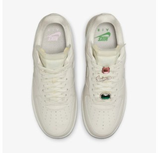 Жіночі кросівки Nike Air Force 1 Lo Prm DN5463-001