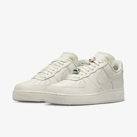 Жіночі кросівки Nike Air Force 1 Lo Prm DN5463-001_image_7