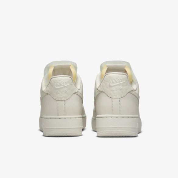 Жіночі кросівки Nike Air Force 1 Lo Prm DN5463-001_image_9