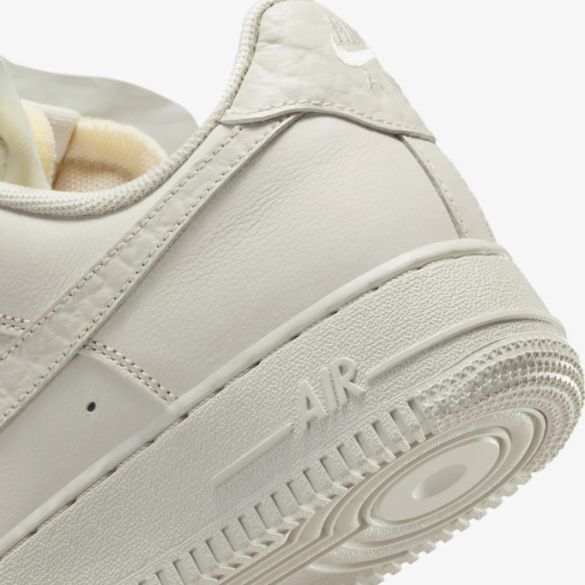 Жіночі кросівки Nike Air Force 1 Lo Prm DN5463-001_image_6