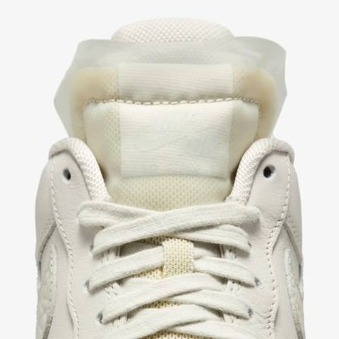 Жіночі кросівки Nike Air Force 1 Lo Prm DN5463-001_image_8