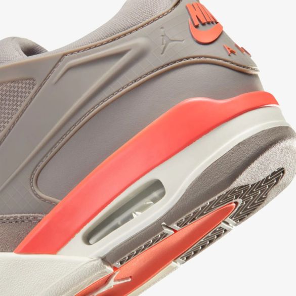 Жіночі кросівки Air Jordan 4 RM FQ7940-002_image_7