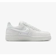 Жіночі кросівки Nike Air Force 1 07 HV4406-100