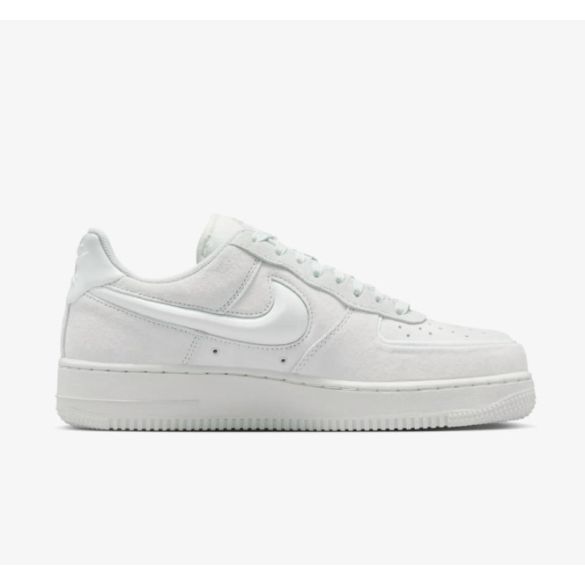 Жіночі кросівки Nike Air Force 1 07 HV4406-100_image_1