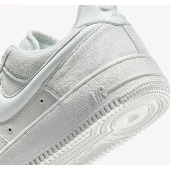 Жіночі кросівки Nike Air Force 1 07 HV4406-100_image_5