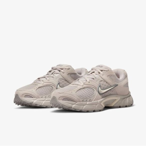 Жіночі кросівки Nike W V5 Rnr II6294-201_image_5