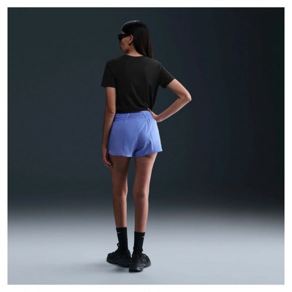 Футболка жіноча Nike Club IB2447-010_image_2