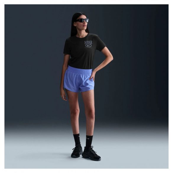 Футболка жіноча Nike Club IB2447-010_image_3