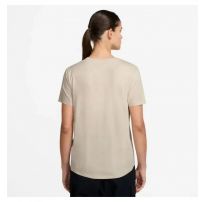 Футболка женская Nike Club IB2447-104_image_3