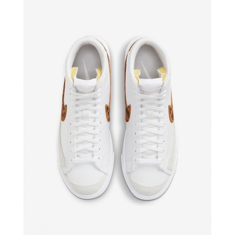 Женские кроссовки Nike Blazer Mid '77 SE DA8736-101_image_5