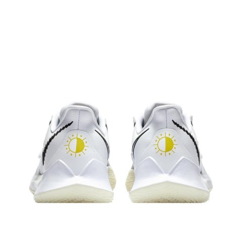  Чоловічі кросівки Nike Kyrie Low 3 CJ1286-100_image_4