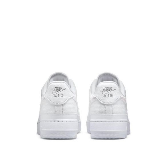 Жіночі кросівки Nike Air Force 1 07 PRM DJ9941-244_image_4