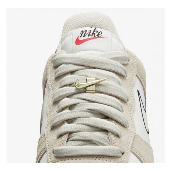 Кросівки NIKE AIR FORCE 1 07 LV8 DB3597-100_image_6