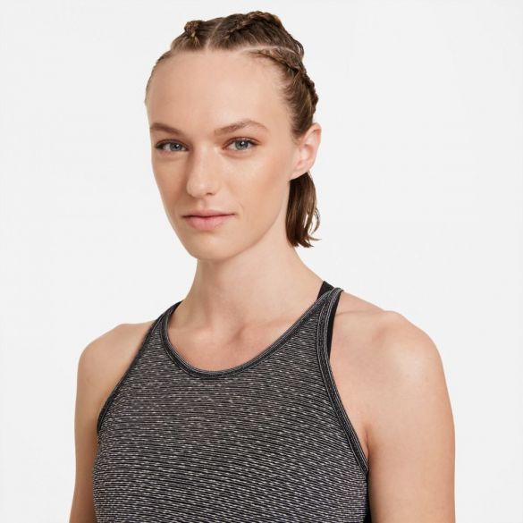 Женская майка Nike Run Division Engineered Running Tank DB3874-010_image_4