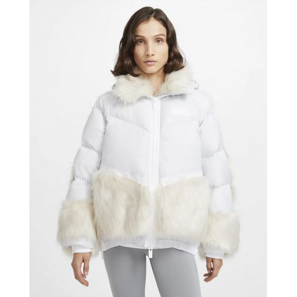 Женская парка Nike x Sacai Parka Down Fill Faux Fur Pure Platinum  CT3267-043_image_1
