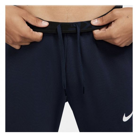 Штани Nike Dri-Fit Pant Taper CZ6379-010 _image_4