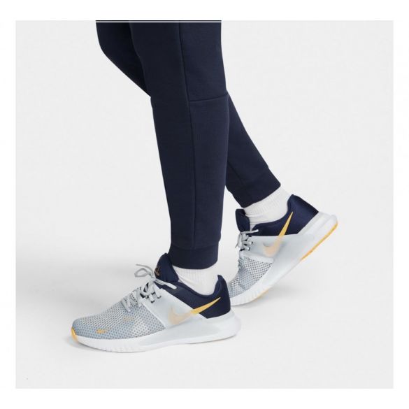 Штани Nike Dri-Fit Pant Taper CZ6379-010 _image_6