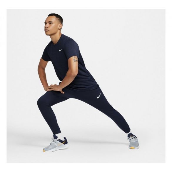 Штани Nike Dri-Fit Pant Taper CZ6379-010 _image_3