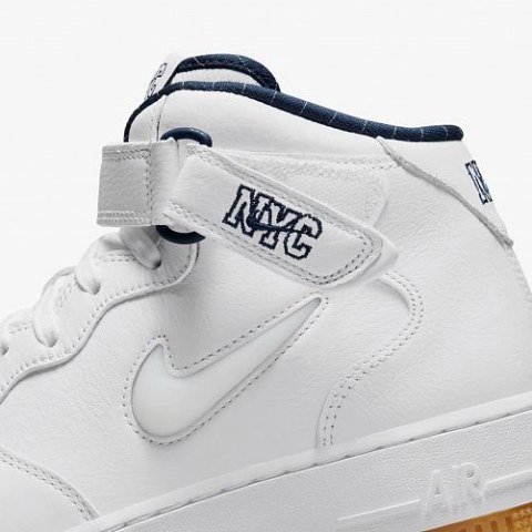 КРОСІВКИ NIKE AIR FORCE 1 MID QS DH5622-100_image_3