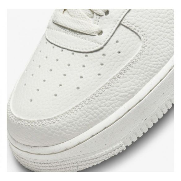 Кросівки Nike Air Force 1 07 LV8 Next Nature White DM0117-100_image_4