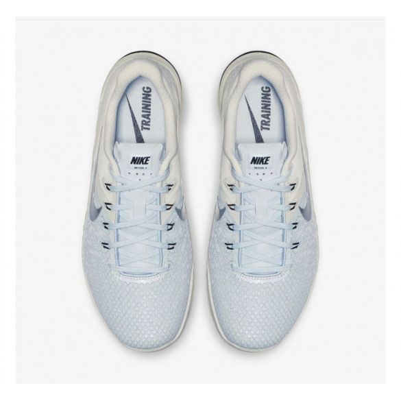 Кросівки для тренувань Nike WMNS METCON 4 XD MTLC AV2252-400_image_3