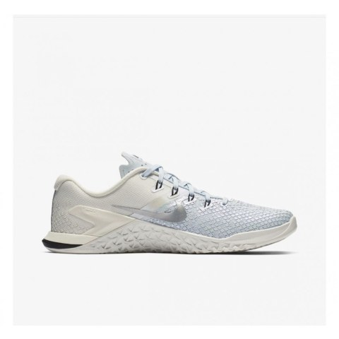 Кросівки для тренувань Nike WMNS METCON 4 XD MTLC AV2252-400_image_1
