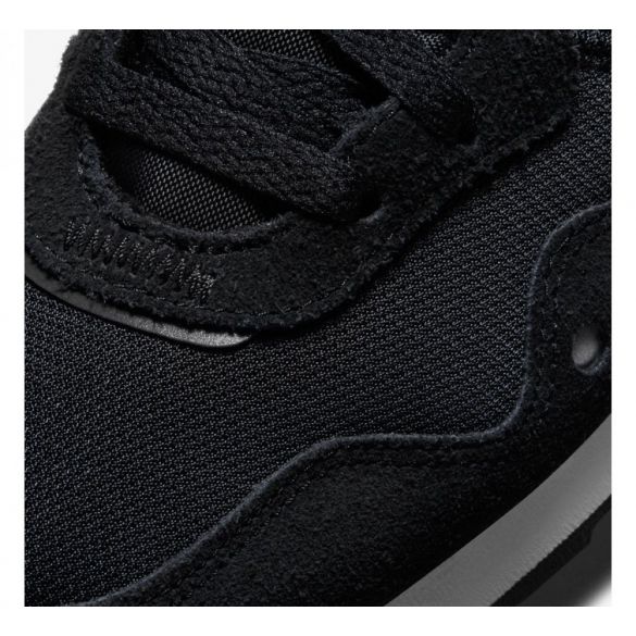 Жіночі кросівки NIKE Venture Runner CK2948-001_image_7